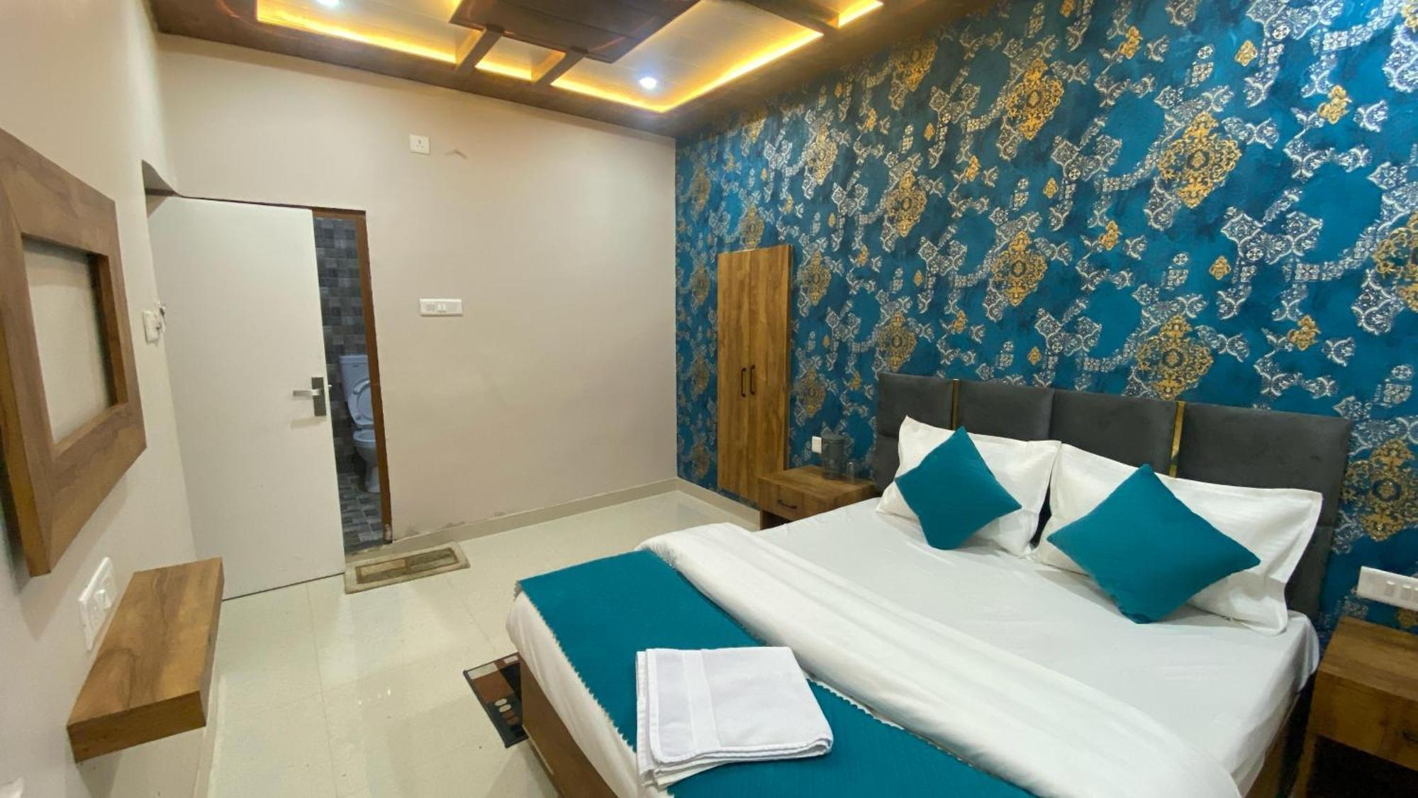 Gomati Residency A Heritage Hotel 2*